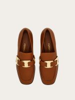 Ferragamo Maxi Vara plate loafer - Image 4